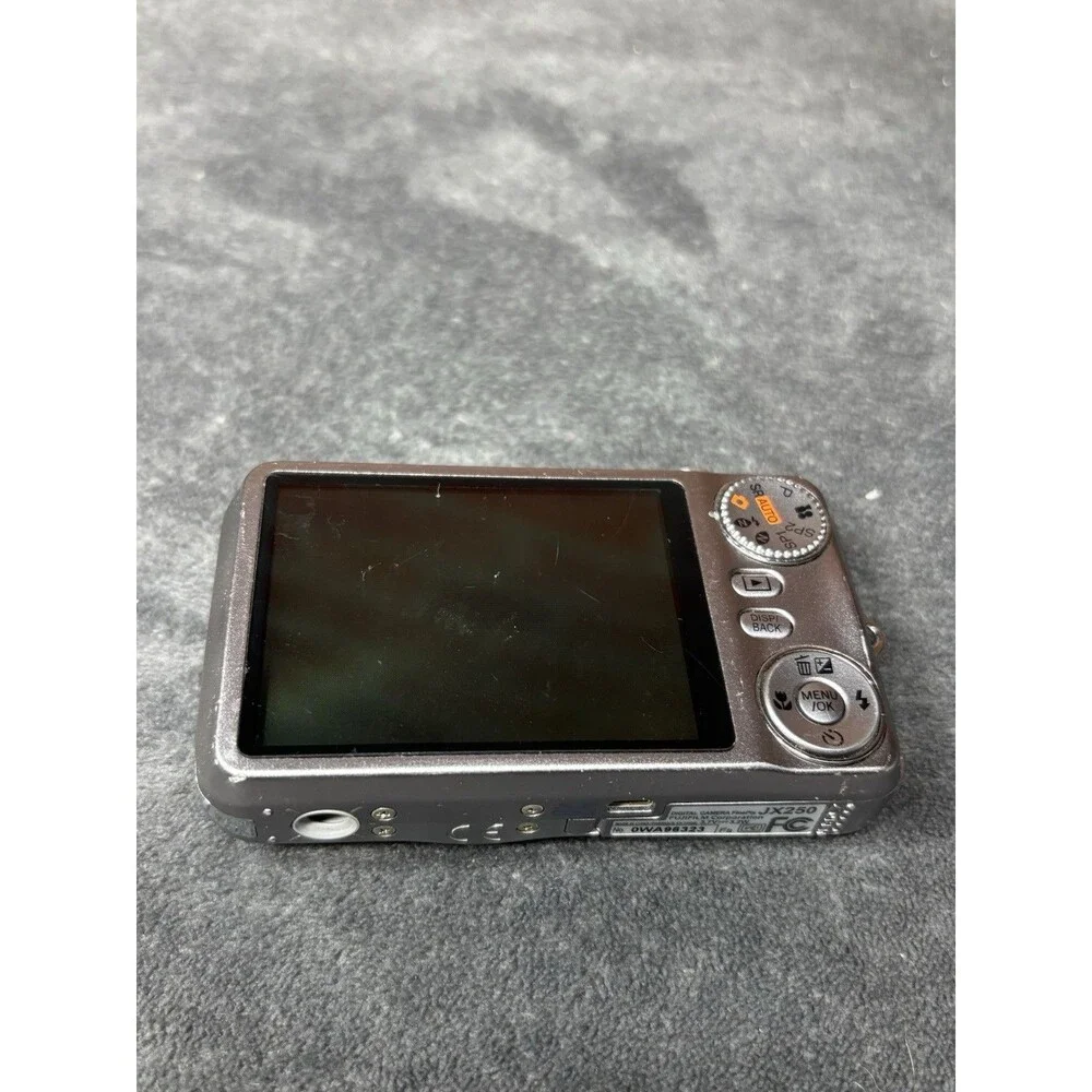 Fujifilm Finepix JX250 14MP 5X Zoom Digital Camera Untested For Parts/Repair
